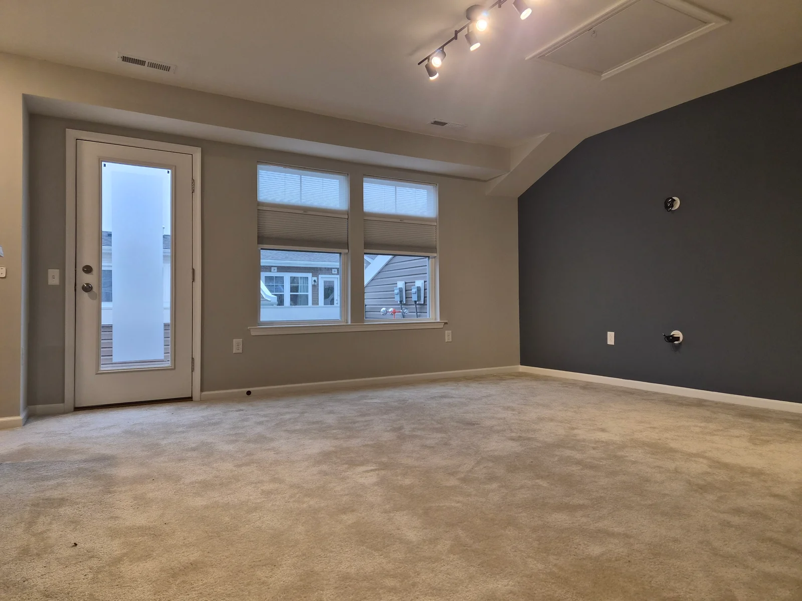 After — Townhouse Make-Ready for Sale, photo 6